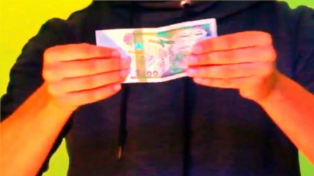 Change one banknote into another!