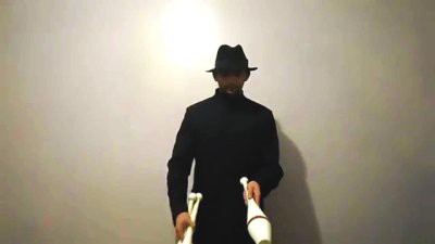 Learn how to juggle!